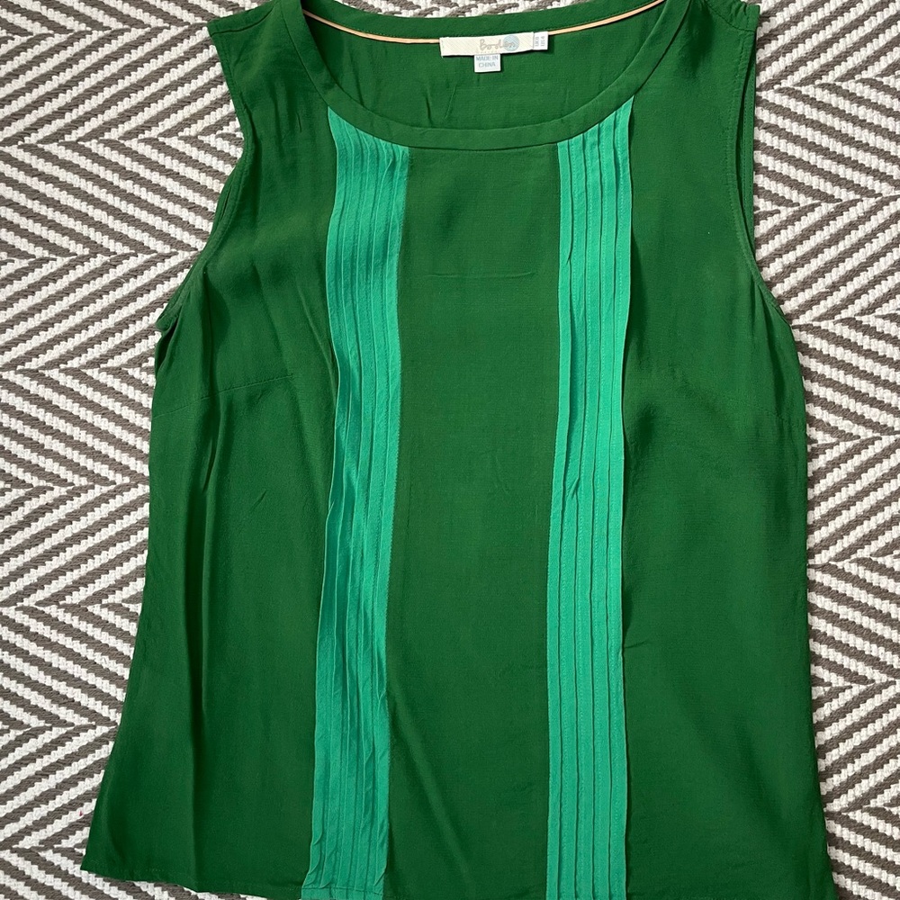 Boden green two tone top